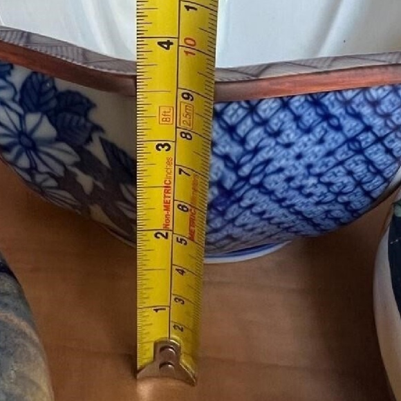 FITZ AND FLOYD Japan Octagon Vegetable Bowl, Ceramic Blue & White w/ Brown rim - Picture 5 of 7